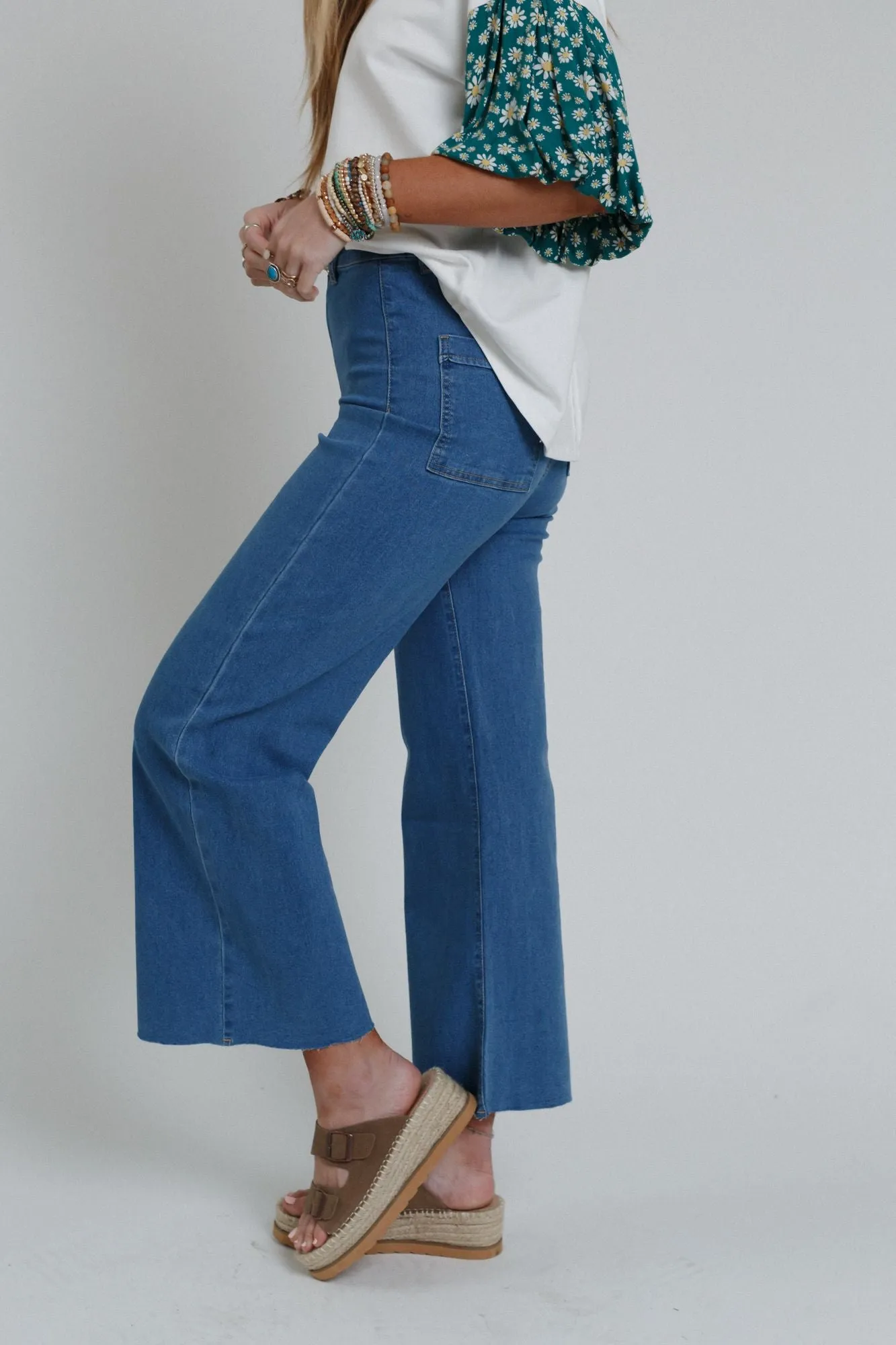 Ahead Of The Pack Cropped Jeans - Denim