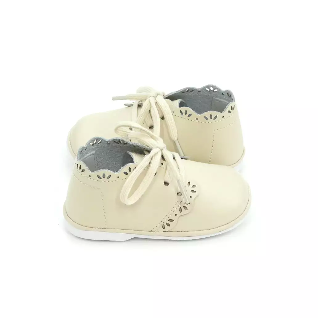 Bella Scalloped Bootie (Baby)